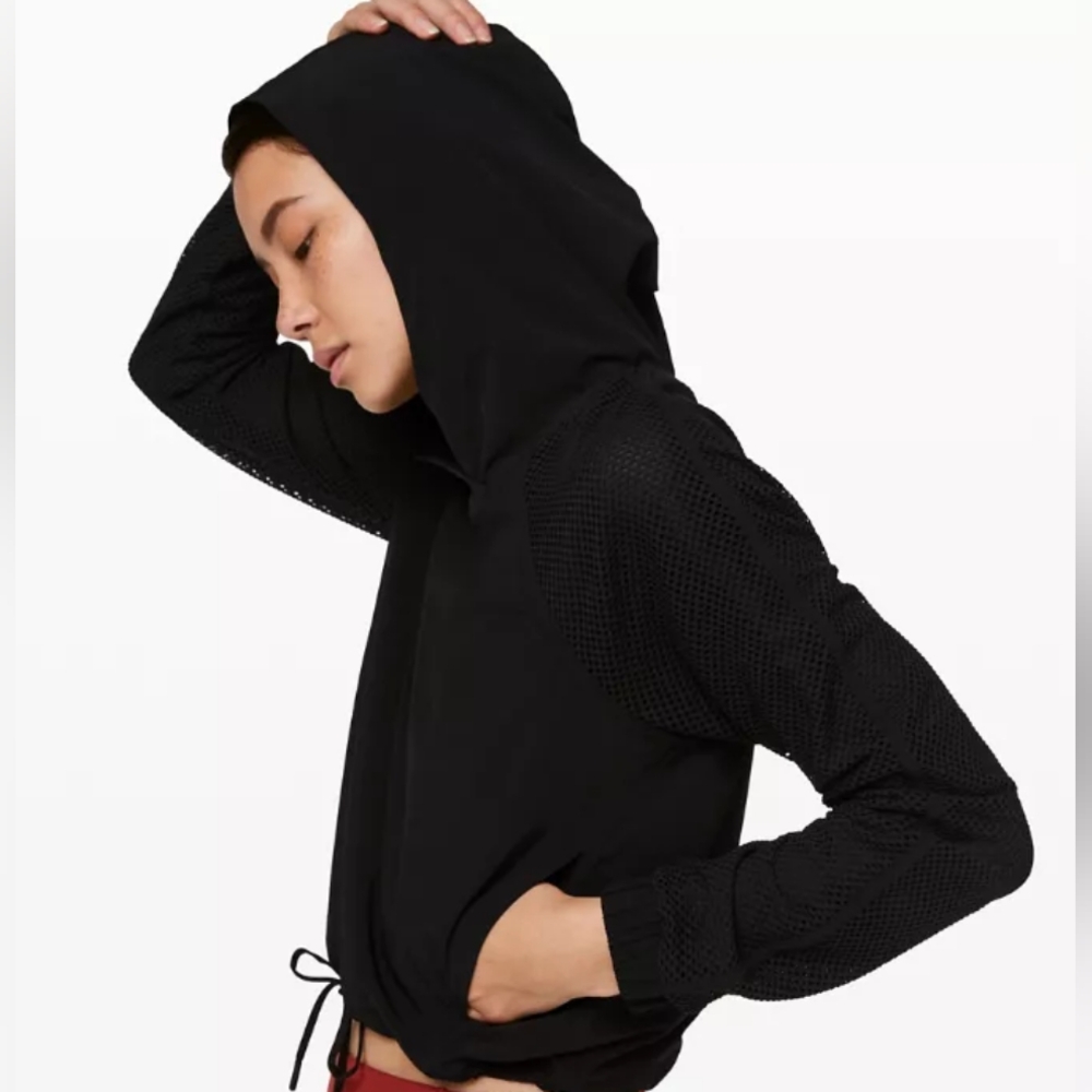 Lululemon Catch aā Breeze Pullover black size sm
